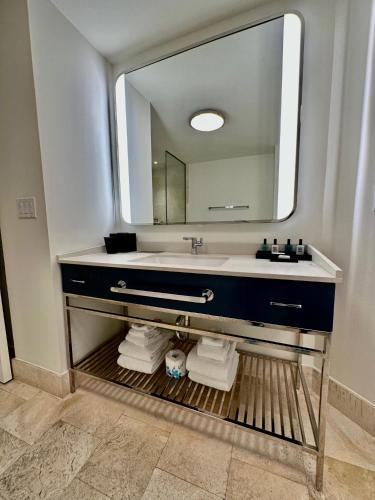 Fontainebleau Miami Beach Tresor - photo 29