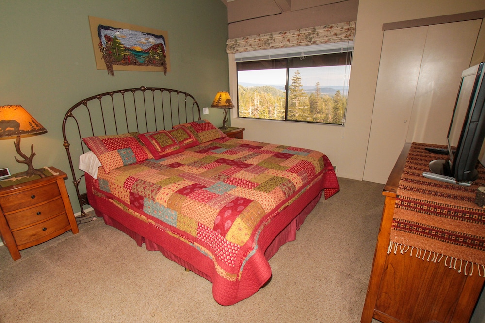 Mammoth Ski & Racquet Club - photo 14