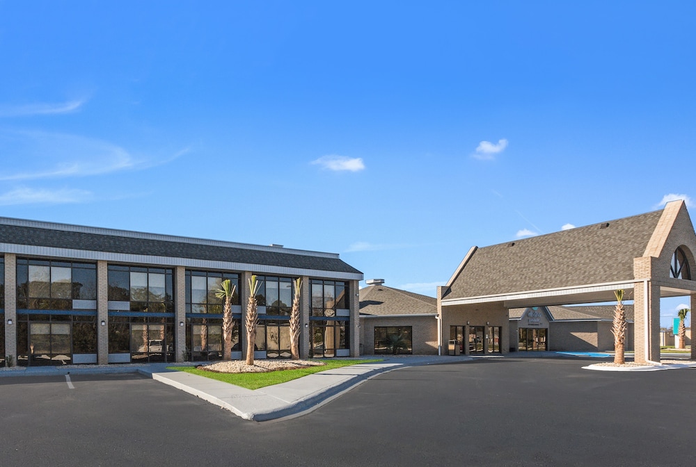 Clarion Pointe Rock Hill Near University - photo 27
