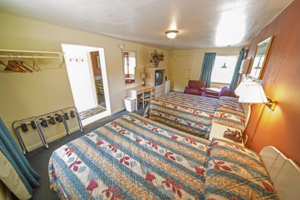 Rainbow Lodge and Inn - photo 21