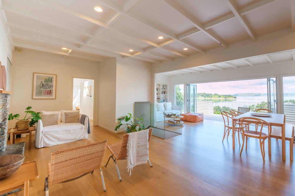 Koi Waiheke with private beach access and mooring in Auckland, New Zealand