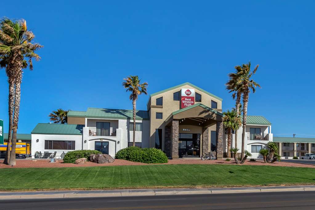 Best Western Plus King's Inn & Suites - photo 12
