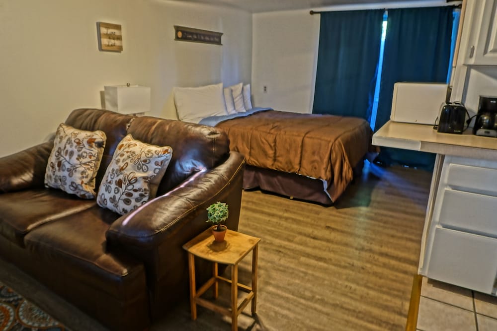 Arbor Inn Motel Oakridge - photo 15