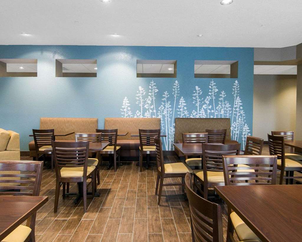 Sleep Inn & Suites Fort Dodge - photo 46