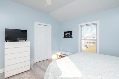 SeaSide by Oak Island Accommodations - photo 19