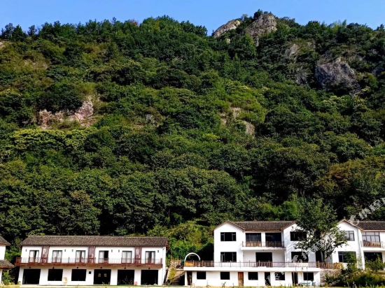 Wuta Heart - carbon neutral hotel in Unknown City
