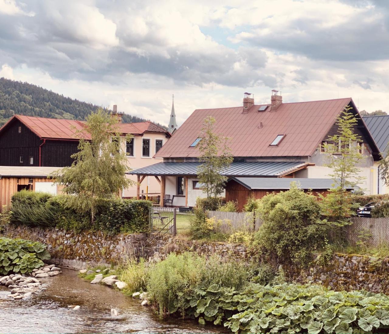 Chalupa u Kožichů - carbon neutral hotel in Unknown City