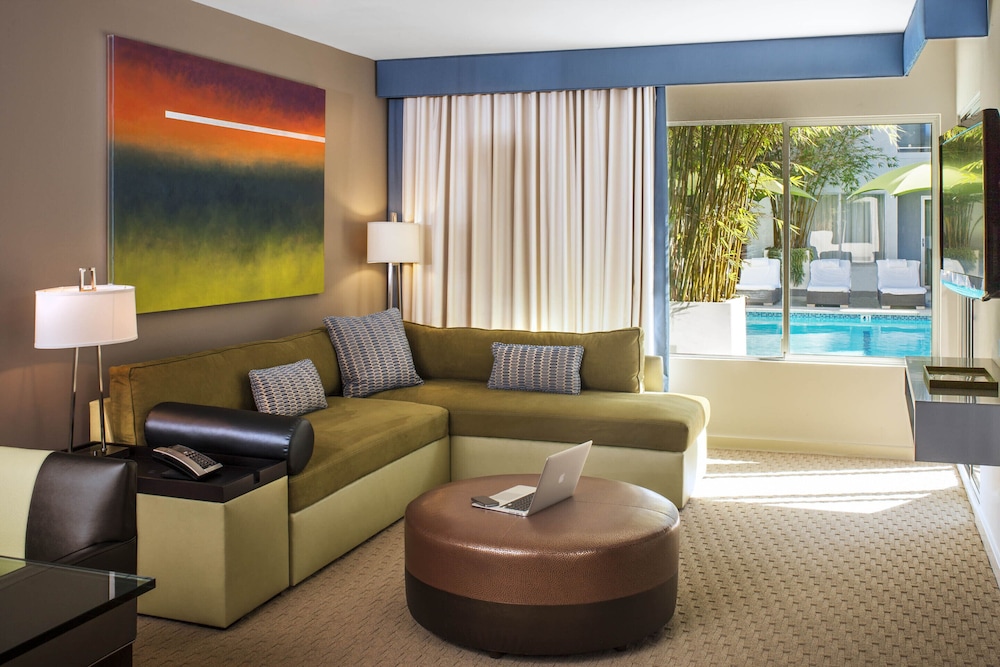 Sunset Marquis - photo 4