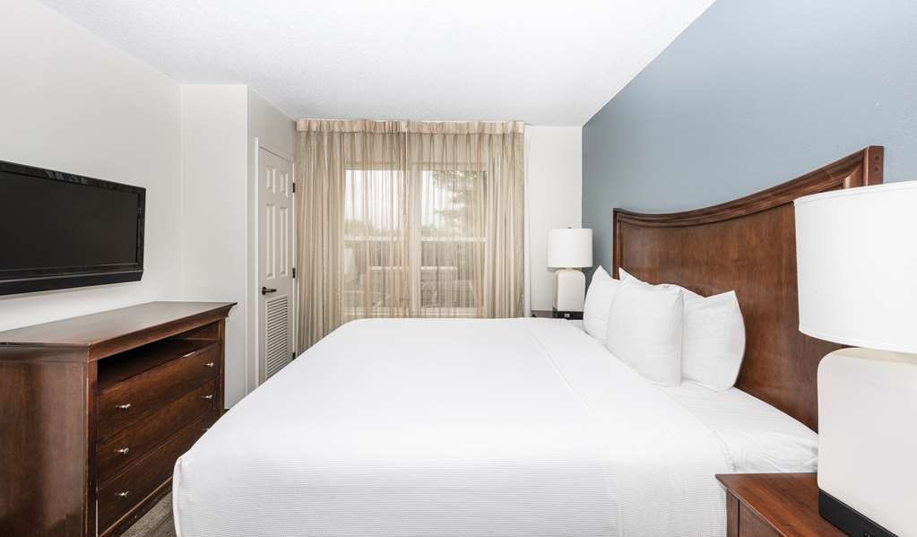 Hyatt House Herndon Reston - photo 20