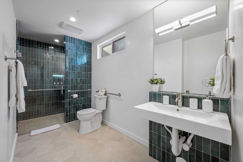 The Gower Street Bungalows by AvantStay - photo 60