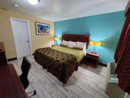 America's Value Inn - photo 11