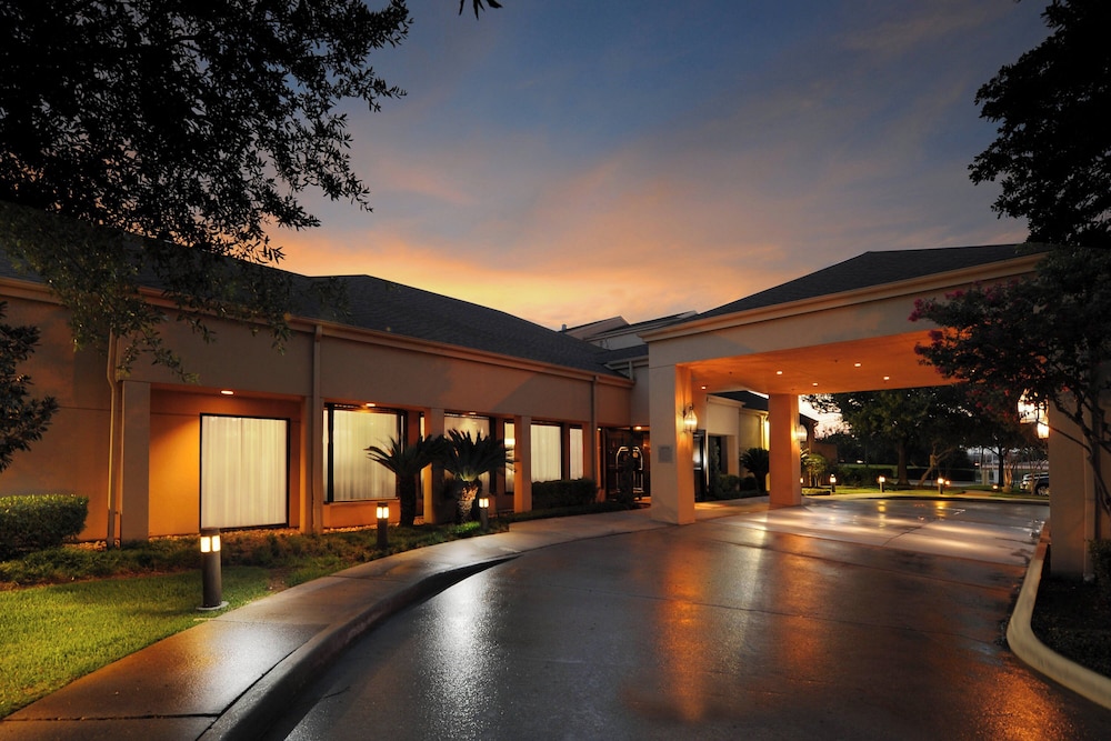 Courtyard by Marriott Houston Hobby Airport - photo 24