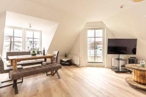 Fewo 9 Kuestenliebe Villa Vogelsang Binz 3 Raum Balkon Sauna Parkplatz Strandnah — 4-Star Luxury Hotel in Ostseebad Binz, Germany