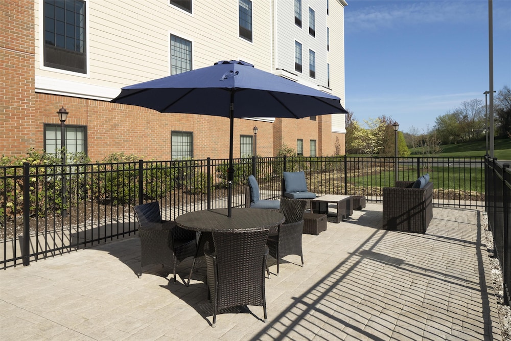 Hampton Inn & Suites Yonkers Westchester - photo 33