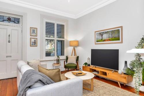 ‘The Cosy Corner’ Classic Haven with Modern Comforts — Adelaide — photo 5