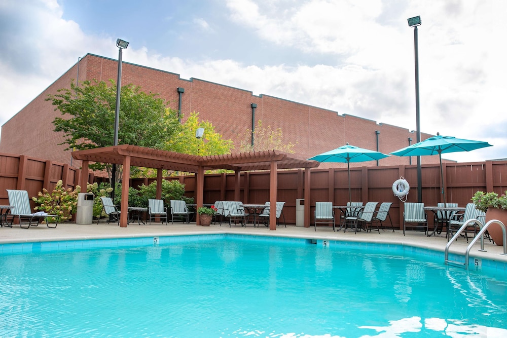 Hampton Inn & Suites Nashville Green Hills - photo 31