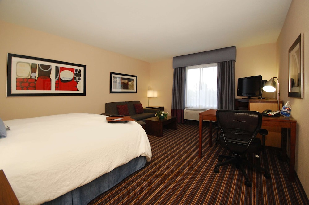 Hampton Inn Jackson Flowood MS - photo 12