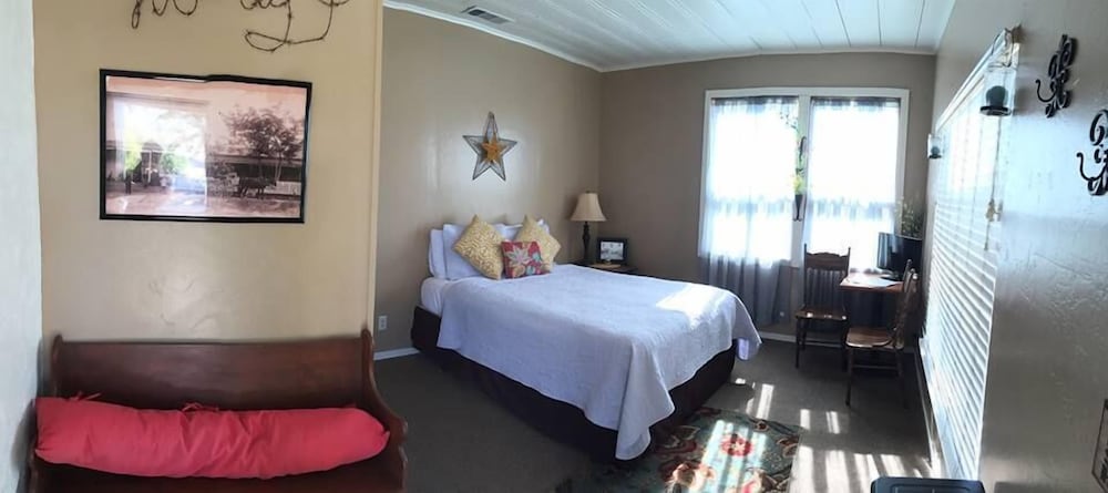 River Rock Inn - photo 7