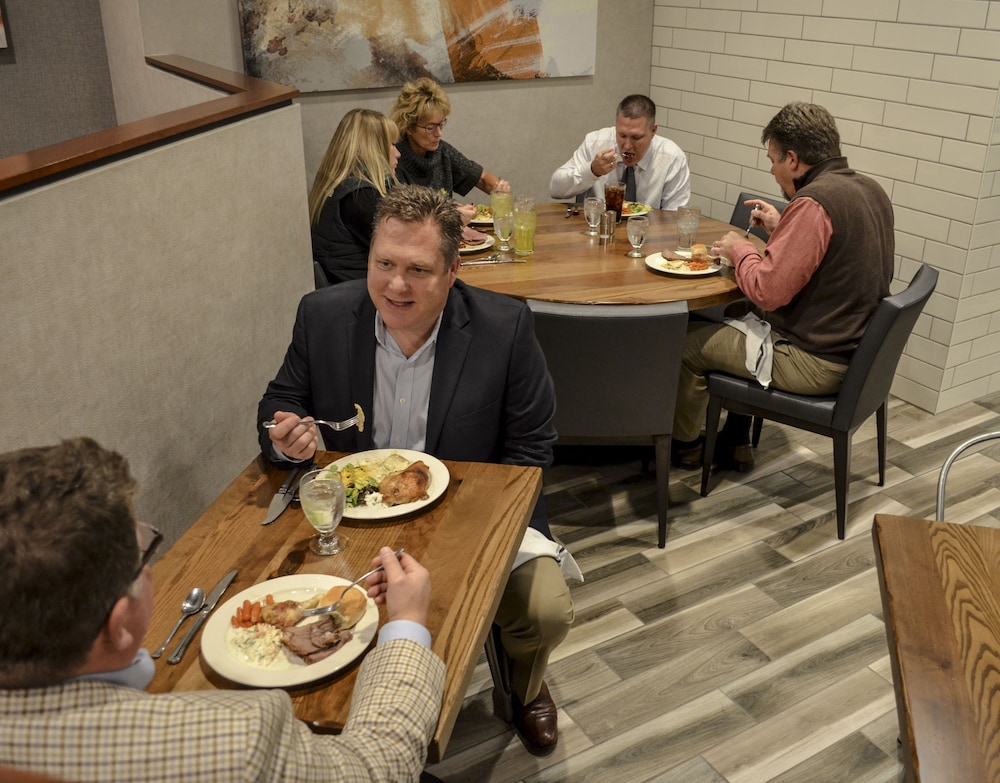 Holiday Inn Fargo by IHG - photo 61