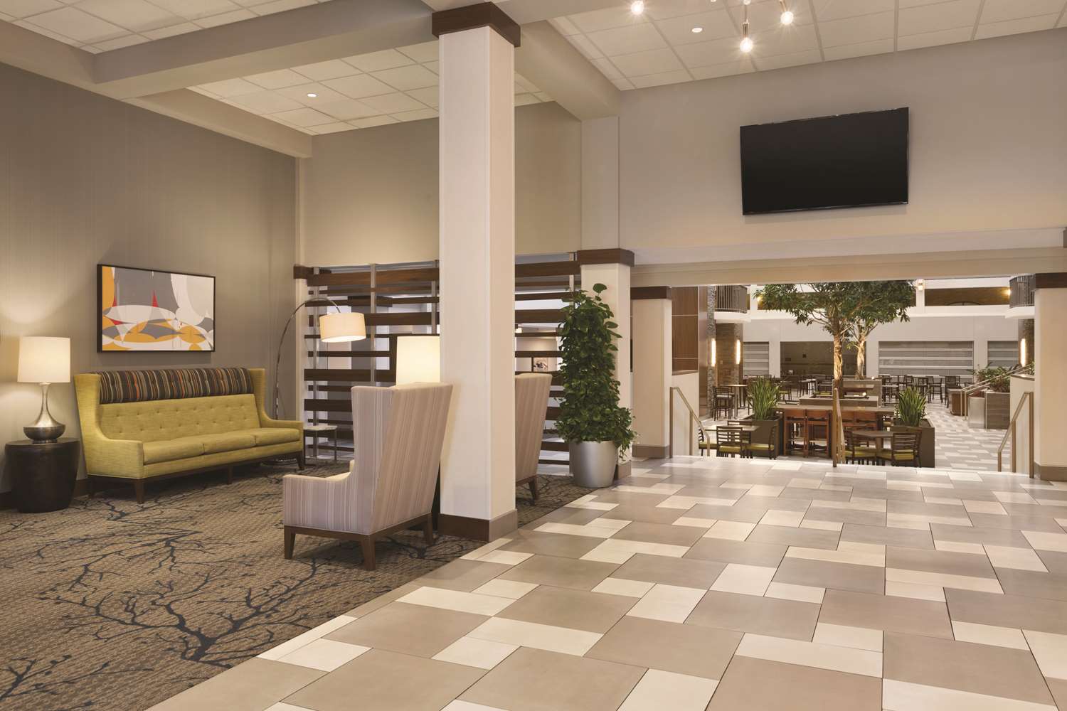 Embassy Suites by Hilton Bloomington Minneapolis - photo 39