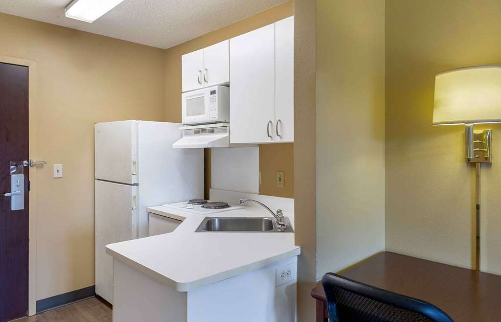 Extended Stay America Suites Hartford Meriden - photo 28