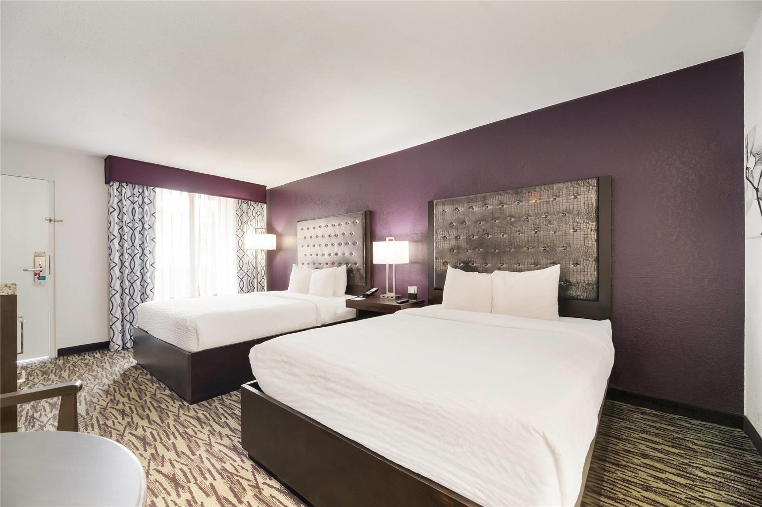 Clarion Inn & Suites Across From Universal Orlando Resort - photo 24