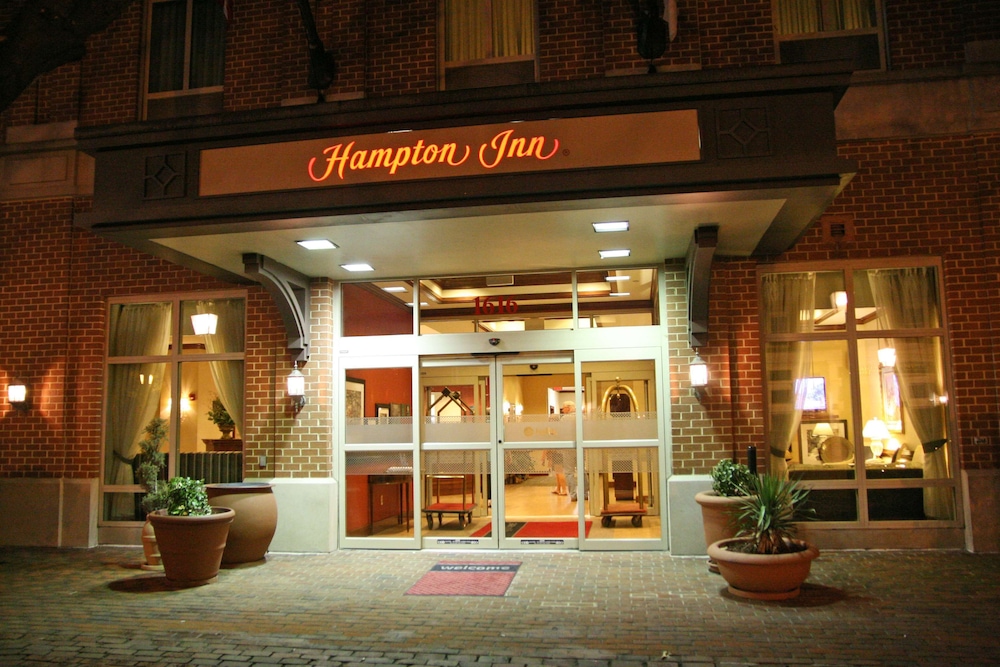Hampton Inn Alexandria Old Town King St. Metro - photo 42