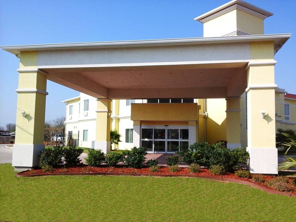 Rivers Inn & Suites - photo 25