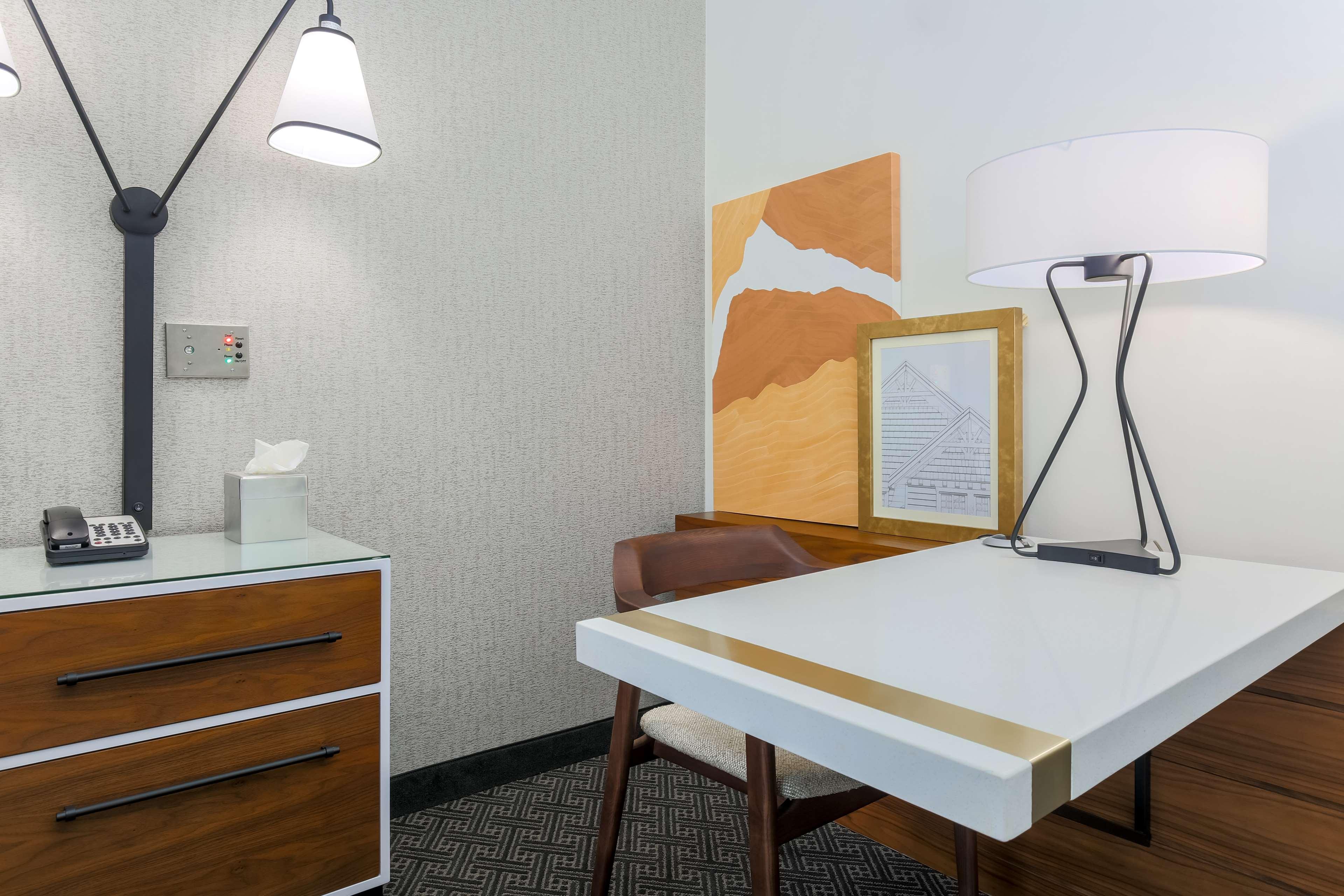 DoubleTree Suites by Hilton Sacramento Rancho Cordova - photo 54