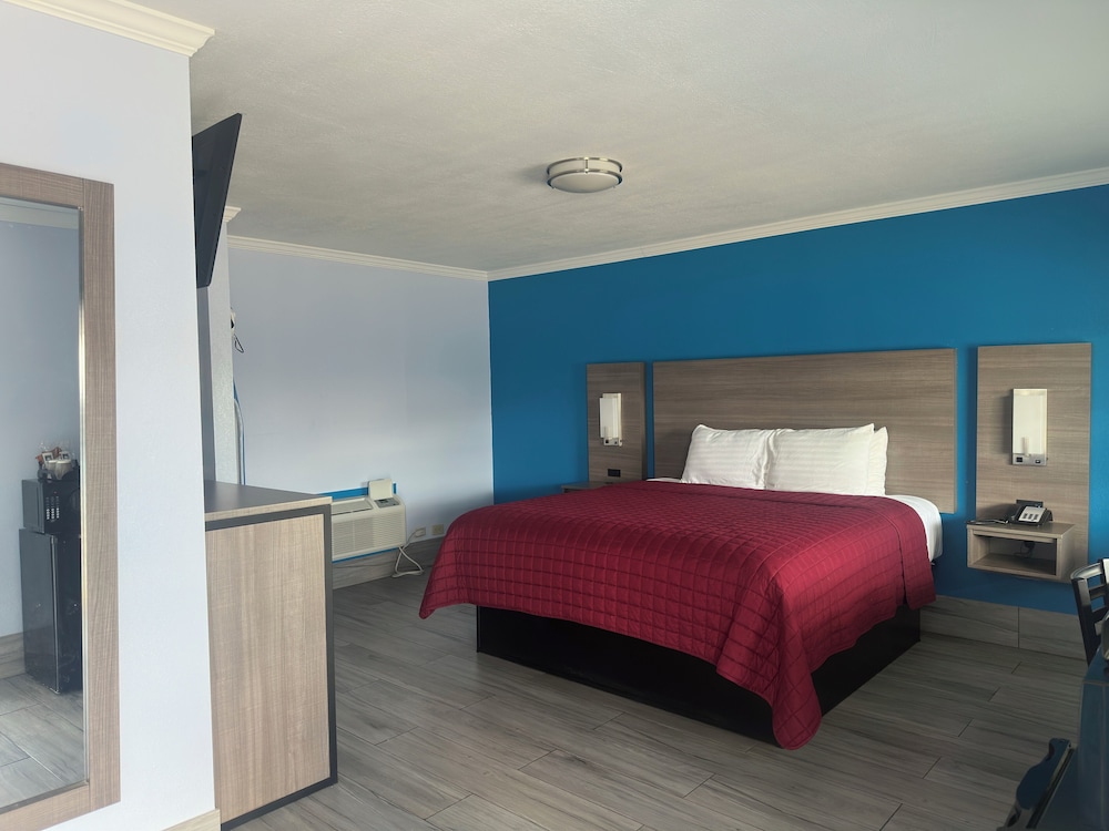 Carrizo Executive Inn - photo 14