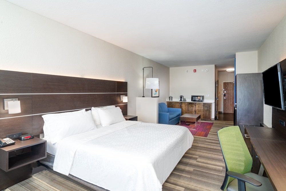Holiday Inn Express and Suites Winona North by IHG - photo 20