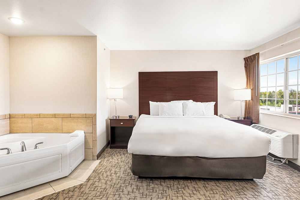 Boarders Inn & Suites Shawano - photo 18