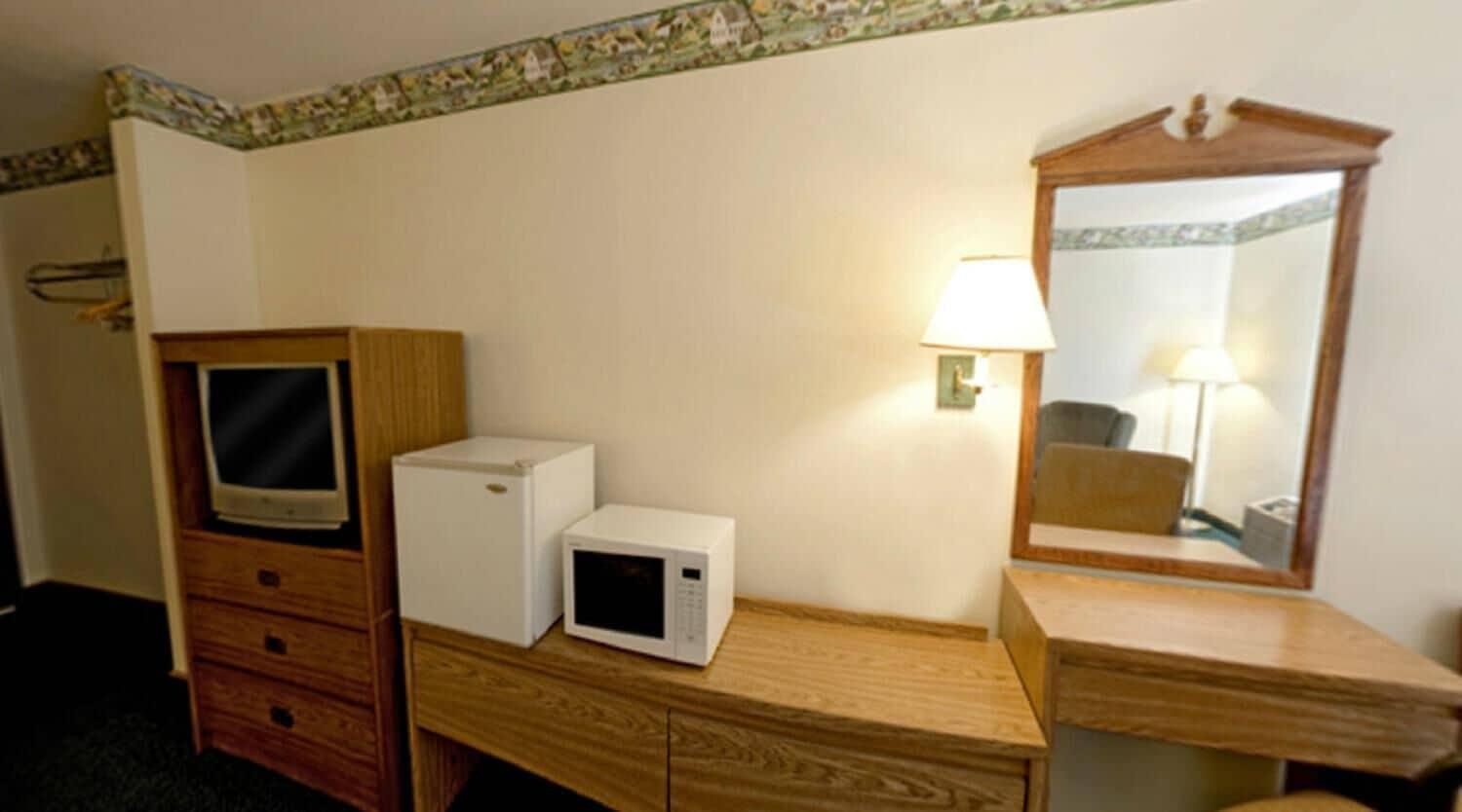 Americas Best Value Inn Litchfield - photo 2