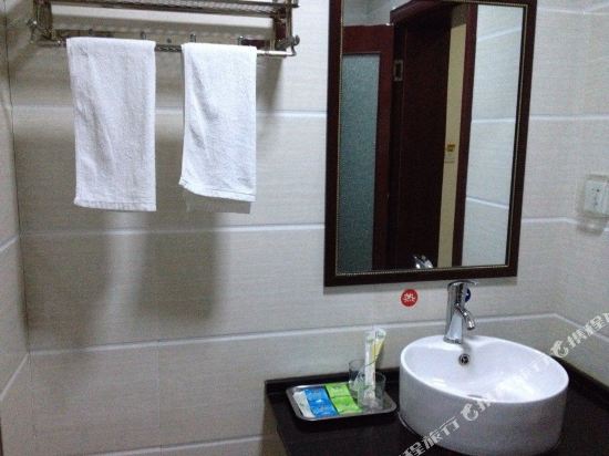 Tonghai Hotel - carbon neutral hotel in Dingcheng