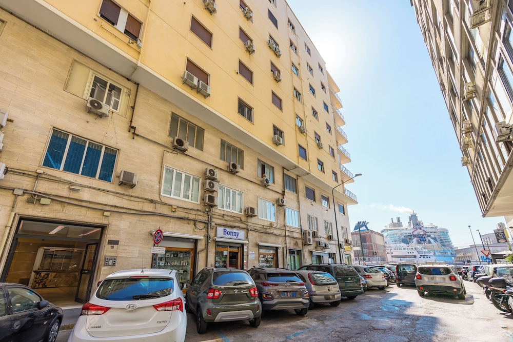 Beverello Apartment — 4-Star Luxury Hotel in Naples, Italy