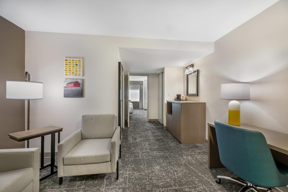 Comfort Inn & Suites Dover - photo 19