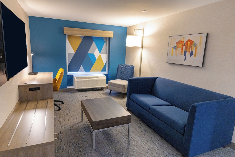 Holiday Inn Express Hotel of Neptune by IHG - photo 63