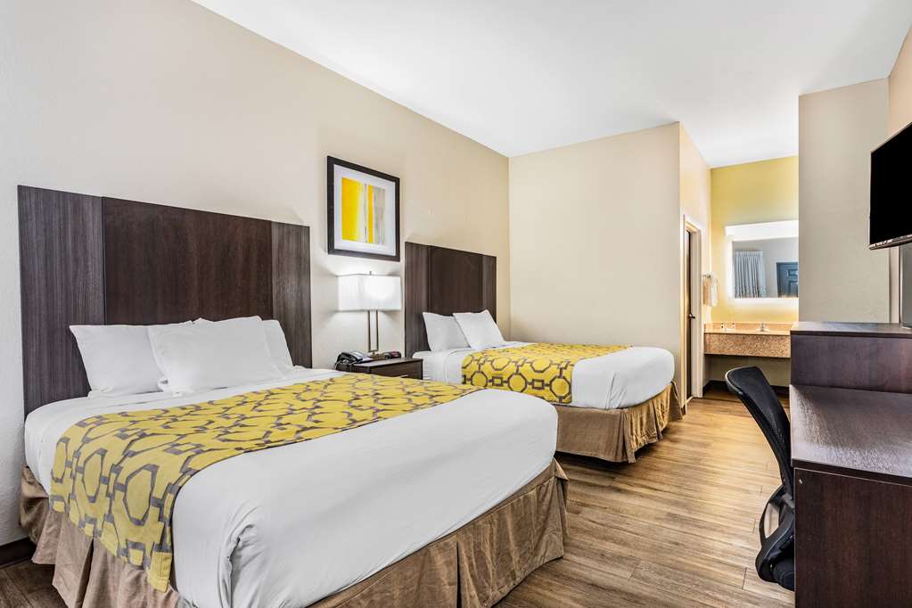 Baymont by Wyndham Midway Tallahassee - photo 19
