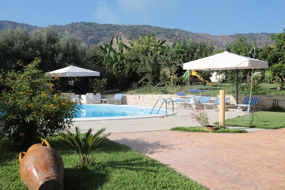 Hotel Maremonti — hotel in Joppolo