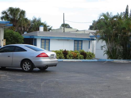 Southwind Motel - photo 11