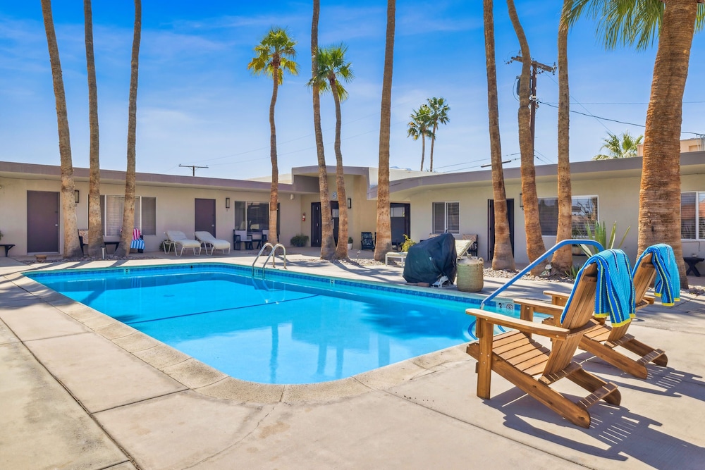 Lido Palms Resort And Spa — Desert Hot Springs