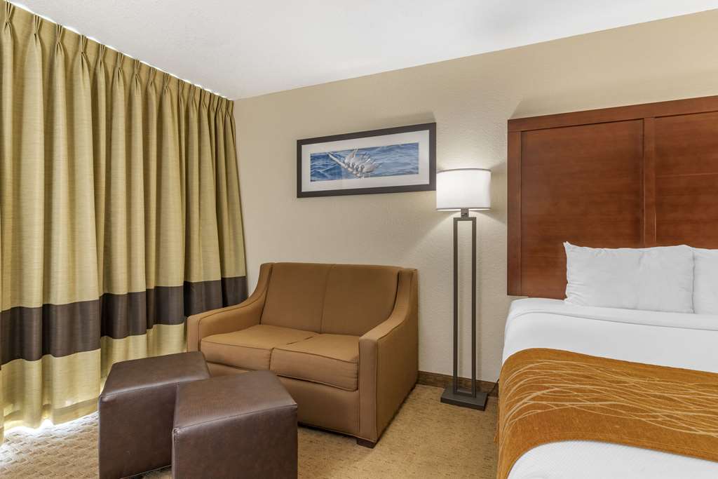 Comfort Inn & Suites Lincoln City - photo 10