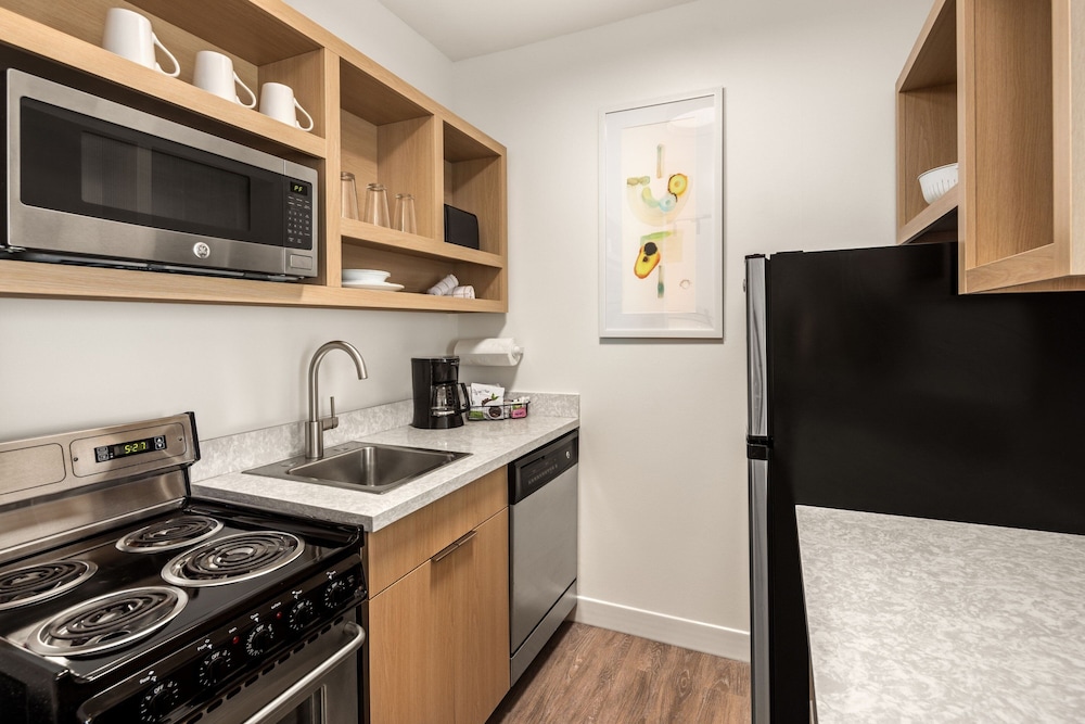 TownePlace Suites by Marriott Chicago Lombard - photo 15