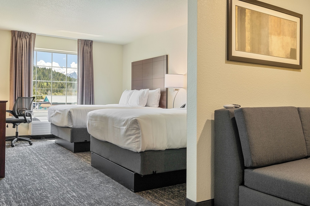 Cobblestone Hotel & Suites Alpine - photo 15