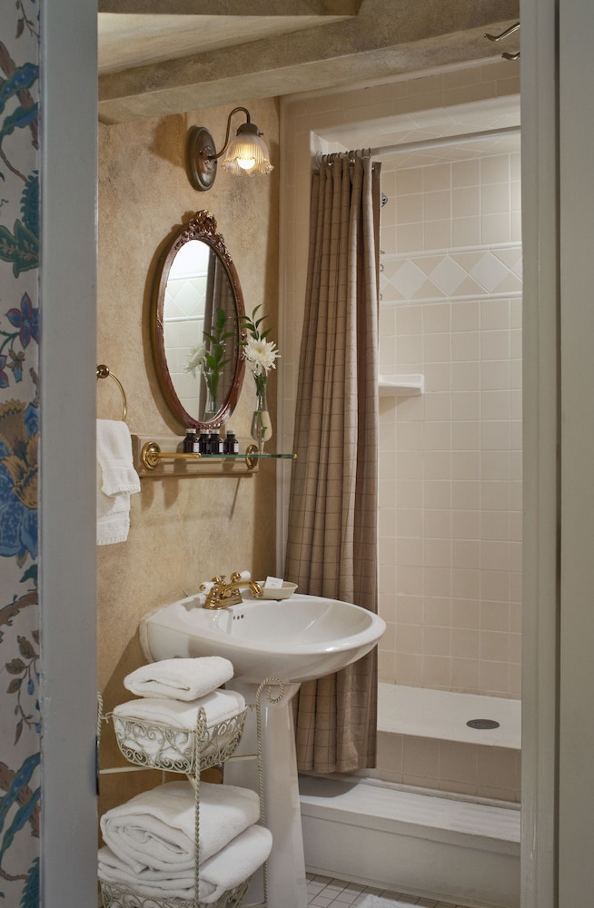 Albemarle Inn - photo 43