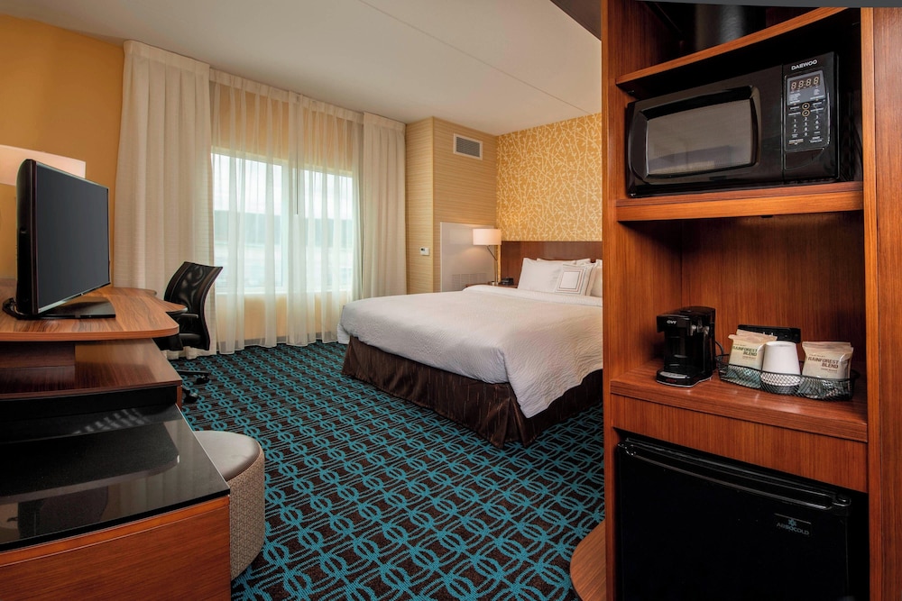 Fairfield Inn & Suites by Marriott Harrisburg International Airport - photo 10