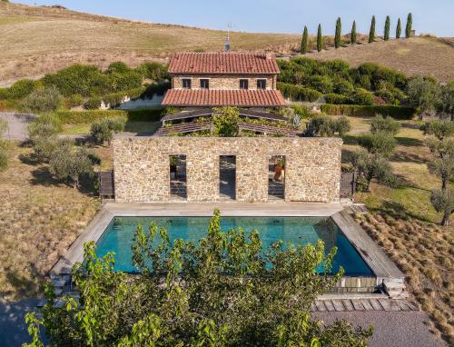 Podere San Pasquale — 4-Star Luxury Hotel in Castiglione D'orcia, Italy