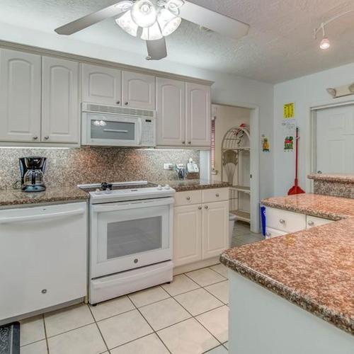 Little Bay Compound in Islamorada, United States