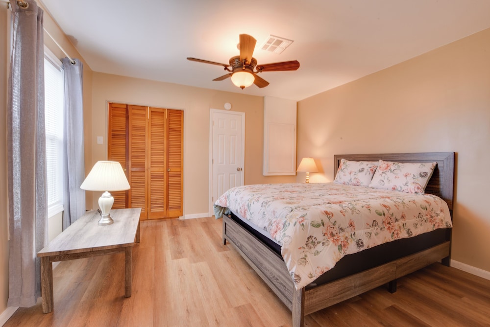 Walking Distance to Casino: Home in Westlake - photo 20