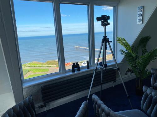 Blue Ocean Seaview Penthouse Perfectly Saltburn — 4-Star Luxury Hotel in Saltburn-By-The-Sea, United Kingdom